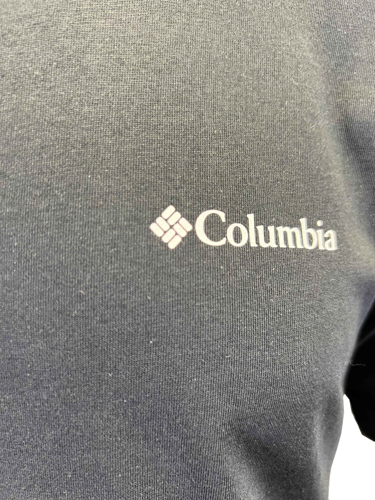 Columbia Men's Black T-Shirt CSC Basic Logo Everyday Wear S/S (S01)